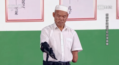 AI實現(xiàn)殘疾教師夢想，少兒編程保證人才儲備