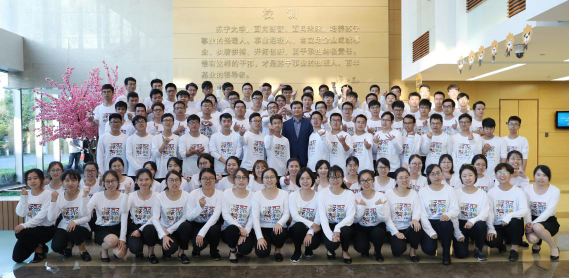 張近東會(huì)議發(fā)言，傳出重磅行業(yè)信號(hào)！關(guān)乎企業(yè)未來的發(fā)展