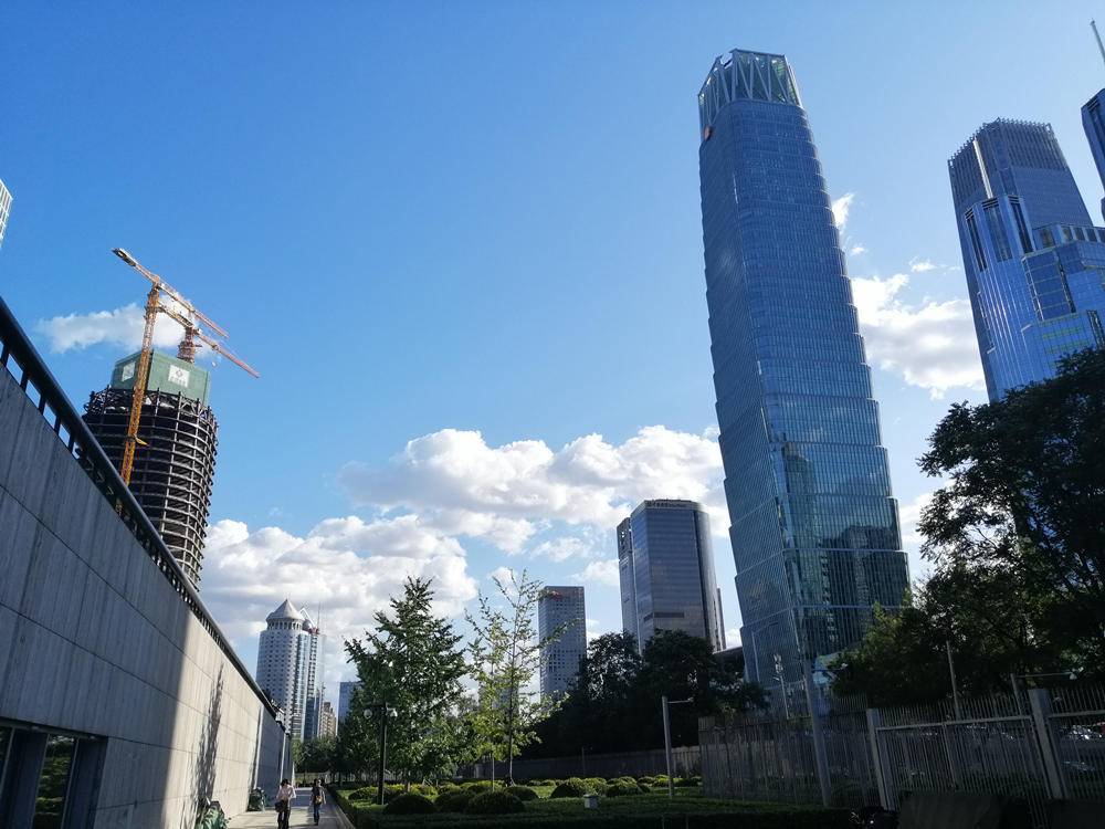 長續(xù)航大內(nèi)存，華為麥芒7帶你體驗AI拍攝的樂趣