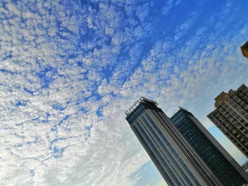 “小保時捷”華為麥芒7，不止于四攝全面屏