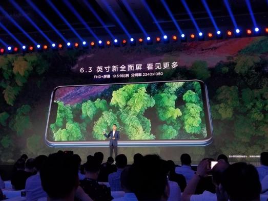 爭(zhēng)搶新iphone 熱點(diǎn) 相比聯(lián)想 Z5，華為麥芒7性?xún)r(jià)比不夠看！