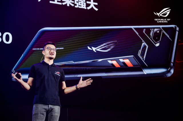 “競(jìng)力勢(shì)放”只為信仰而生 ROG游戲手機(jī)國(guó)內(nèi)正式發(fā)布