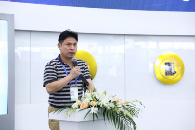 靈羚科技行政智腦在徐匯華涇上線，開啟政務服務新局面