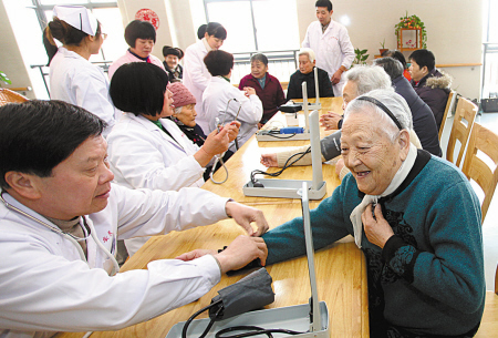 人口老齡帶來(lái)醫(yī)療壓力,快速問(wèn)醫(yī)生“互聯(lián)網(wǎng)+”助力減壓