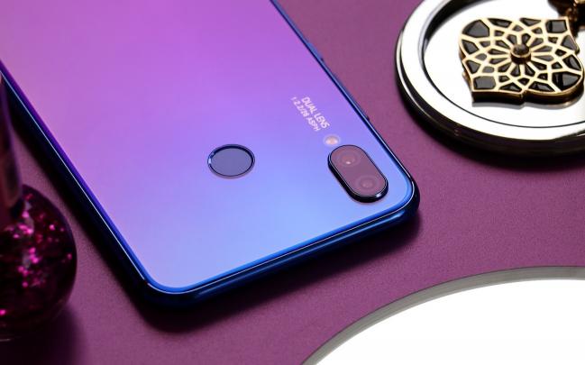 關曉彤同款時尚全能王，華為nova3i大內存6GB+128GB版驚艷開售