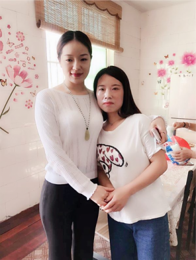 上海藍(lán)絲帶公益基金會(huì)聯(lián)合發(fā)起人張毓桐女士開展愛心公益捐贈(zèng)活動(dòng)