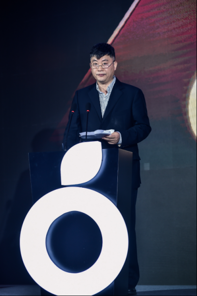 歌華有線、百度、愛奇藝聯(lián)合發(fā)布首款AI融合機頂盒 打造創(chuàng)新性智慧家庭娛樂場景