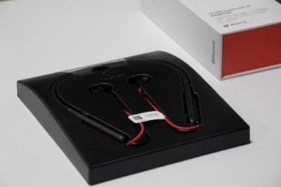 1MORE便攜頸掛電競(jìng)耳機(jī)，聽聲辨位帶你天天吃雞