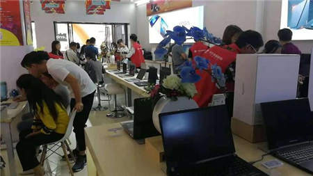 電腦城發(fā)展新契機(jī)！益陽及永州京東電腦數(shù)碼專賣店迎來正式開業(yè)