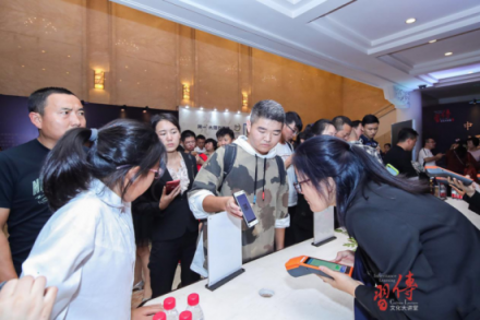 消費(fèi)升級的同時更要精神升級——簡一攜手酈波共話中國儒將精神