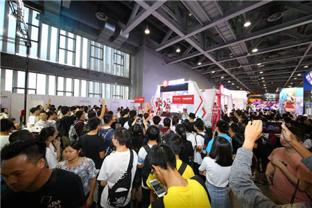 攜手京東JOY突破次元壁，剛過去的國慶假期網(wǎng)易漫畫在 CICF 刷足存在感！