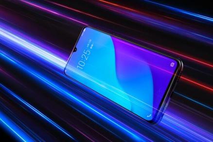 更大屏占比，vivo Z3水滴屏引領(lǐng)新時(shí)尚潮流！