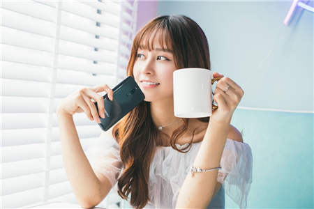 有了魅族X(qián)8之后，以后給女朋友拍照不好看別再怪手機(jī)了！