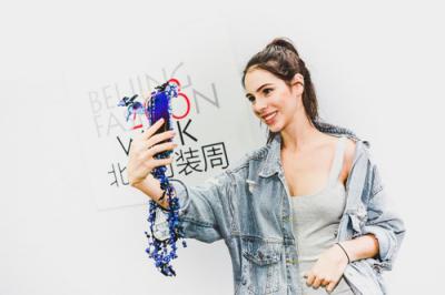 時(shí)尚服裝搭配，降溫后深秋季節(jié)的吸睛妙招