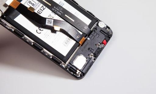 魅族Note8拆解：原來(lái)6400次跌落不碎屏的秘密在這里！
