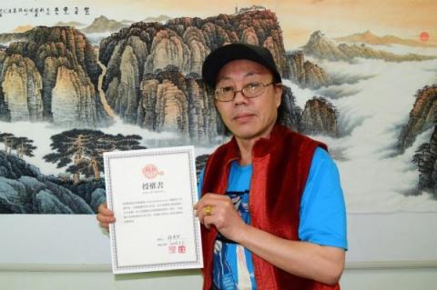 國家一級書畫師許吉爾山水賞析！領略自然山水景色淡泊更雅致！