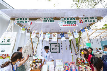 簡單生活廈門站李志壓軸嗨爆全場，三草兩木助攻狂歡派對