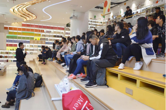 全國高校大學(xué)生職涯挑戰(zhàn)賽，京東專賣店攜手十余家知名品牌聯(lián)合發(fā)起