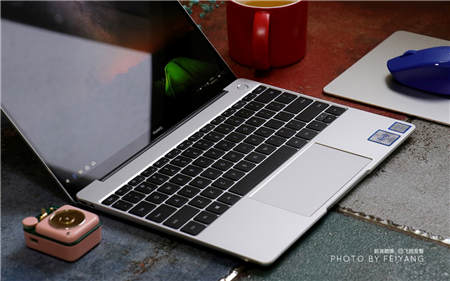 HUAWEI MateBook 13打造性能最強(qiáng)13英寸全面屏輕薄本，領(lǐng)銜行業(yè)創(chuàng)新
