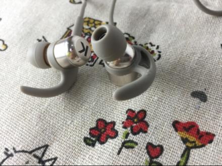 聽歌要音質(zhì)好又要顏值高？天貓上這款藍(lán)牙耳機(jī)賣得好
