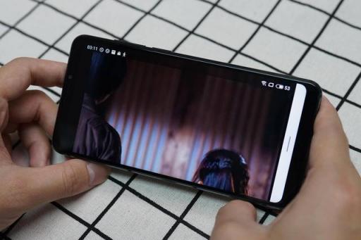熬了整整14個小時，終于把這臺魅族Note8用到?jīng)]電!