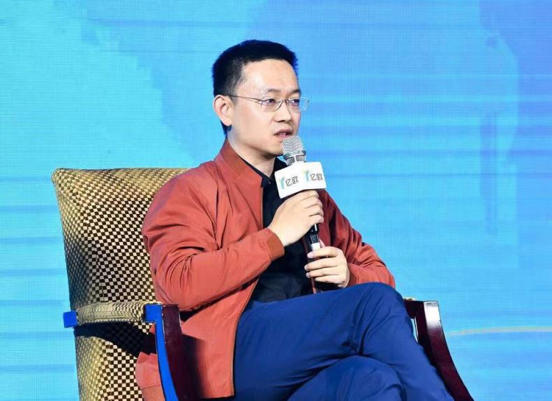 中譯語通CEO于洋出席2018億歐創(chuàng)新者年會(huì)，暢談“另類數(shù)據(jù)：新石油”