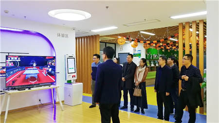 西安市未央?yún)^(qū)常委副區(qū)長一行蒞臨華捷艾米參觀調研