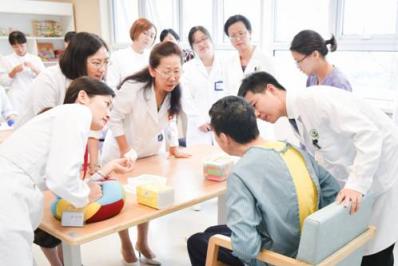 2018泰康醫(yī)養(yǎng)結(jié)合健康管理論壇在滬舉辦，推進醫(yī)養(yǎng)結(jié)合再升級
