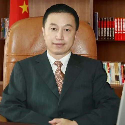 九三學(xué)社中央委員陳利浩：建議把手機(jī)作為個人健康終端