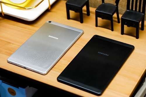 8吋屏幕+5100mAh 三星Galaxy Tab A（2019，8.0英寸）方便全家使用