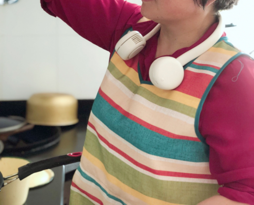 寶媽們都愛(ài)的掛脖風(fēng)扇，解決夏日納涼降溫難題