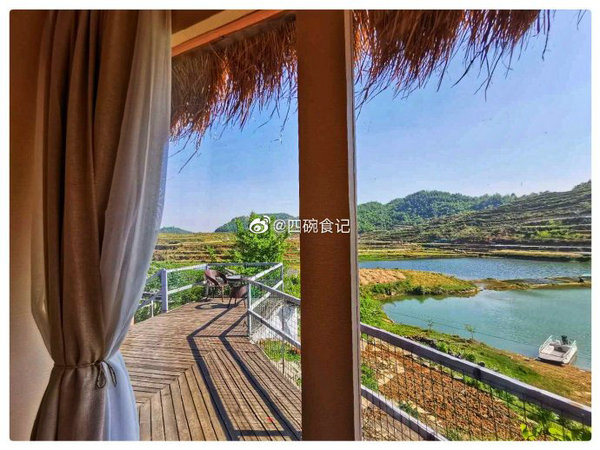 安順竟然藏著一家可以看“?！钡拿袼蓿^美夕陽(yáng)配美食，最宜發(fā)呆