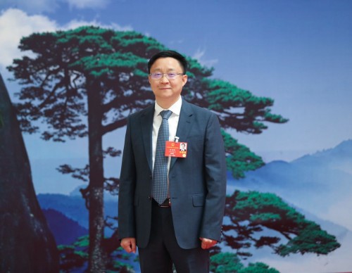 全國兩會(huì)代表科大訊飛劉慶峰：人工智能推動(dòng)新基建勢在必行