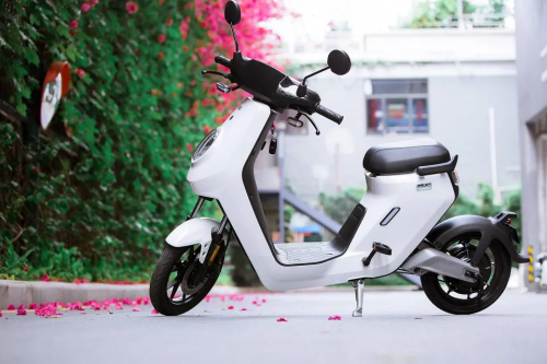 新國標(biāo)電動車時代：小牛電動車MQi2時尚設(shè)計，“動力”與“標(biāo)準(zhǔn)之間平衡用戶需求