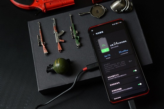 硬核堆料拯救者電競手機(jī)Pro發(fā)布，3499元！競品竟無力掙扎