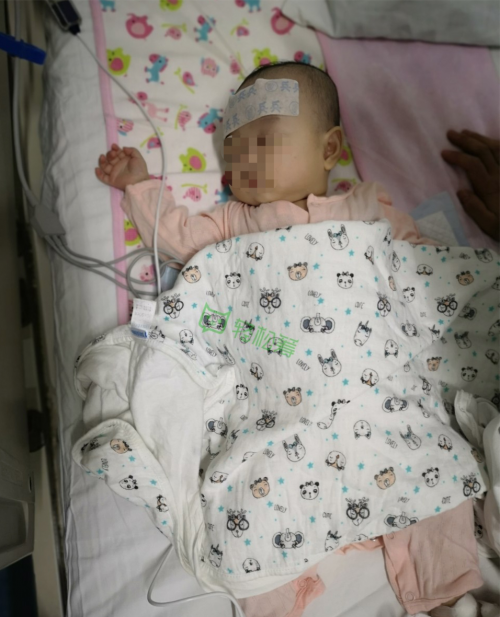 4個(gè)月大女嬰罹患白血病，父母求助輕松籌，6千位愛心人士溫暖相助