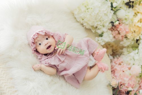 4個(gè)月大女嬰罹患白血病，父母求助輕松籌，6千位愛心人士溫暖相助