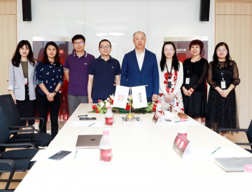 東易日盛與小米科技戰(zhàn)略簽約，共建“智慧供應(yīng)鏈金融”新生態(tài)！