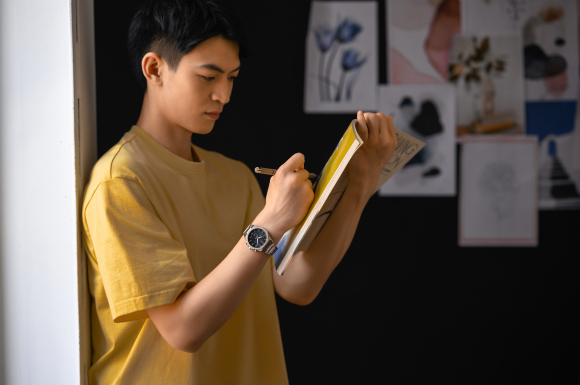 薄然有型，實力必現(xiàn) 卡西歐EDIFICE EFS-S570系列勁酷登場