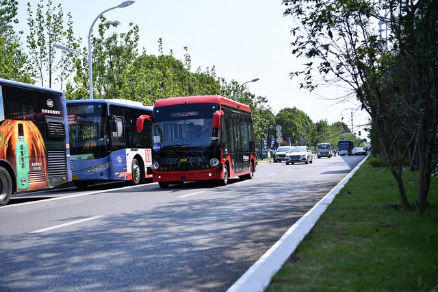 安徽首條智能網(wǎng)聯(lián)5G線路開通 安凱無人駕駛客車投入開放道路運行！