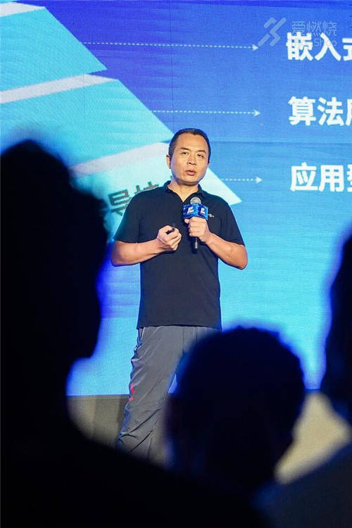 你真的了解運(yùn)動(dòng)耳機(jī)嗎？OpenMove讓你運(yùn)動(dòng)快樂加倍