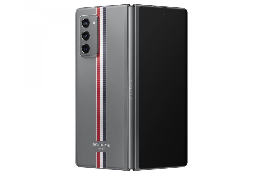 一機難求的折疊屏 三星Galaxy Z Fold2 Thom Browne限量版全網售罄
