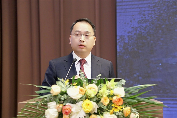 “新架構(gòu) 新動能”— 慧點(diǎn)科技WE信創(chuàng)智慧協(xié)同峰會圓滿召開