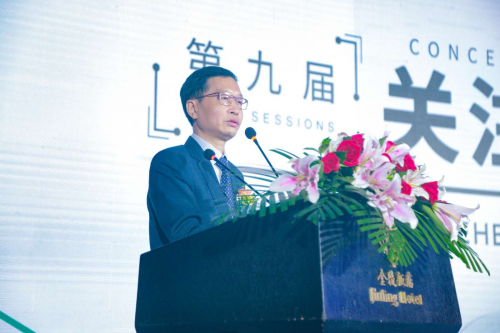 新生植發(fā)九度攜手平安保險 萬份保險零賠付，榮獲“連續(xù)八年零賠付優(yōu)質(zhì)客戶”