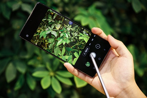 三星一出，誰(shuí)與爭(zhēng)鋒？5G旗艦看Galaxy Note20系列就夠了！