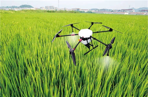 當(dāng)人工智能遇上無人機(jī)，無人機(jī)民用落地迎來新篇章