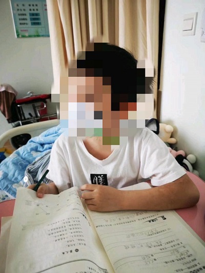 7歲孩男童身患重病擊，輕松籌上匯聚愛心幫助他重新看到希望