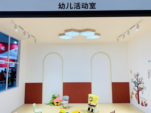 重慶教裝展，三雄極光來勢洶洶洶洶！