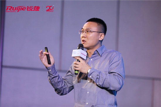 銳捷亮相55屆高博會，展示“強(qiáng)教學(xué)、智服務(wù)、簡網(wǎng)絡(luò)”的智慧校園新藍(lán)圖