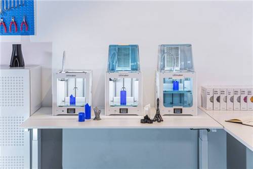 隆重推出 Ultimaker 2+ Connect：專為無縫數字工作流程打造的出色的單擠出平臺
